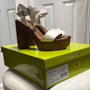 Gianni Bini White and Brown Platform Shoes